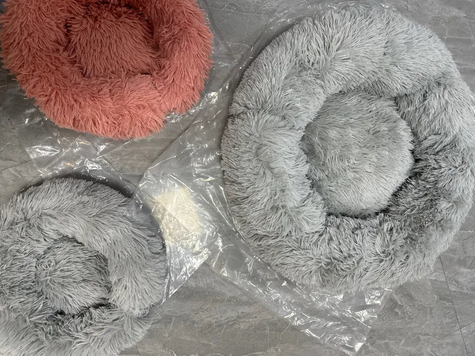 Soft Plush Donut Calming Pet Bed – Washable, Non-Slip
